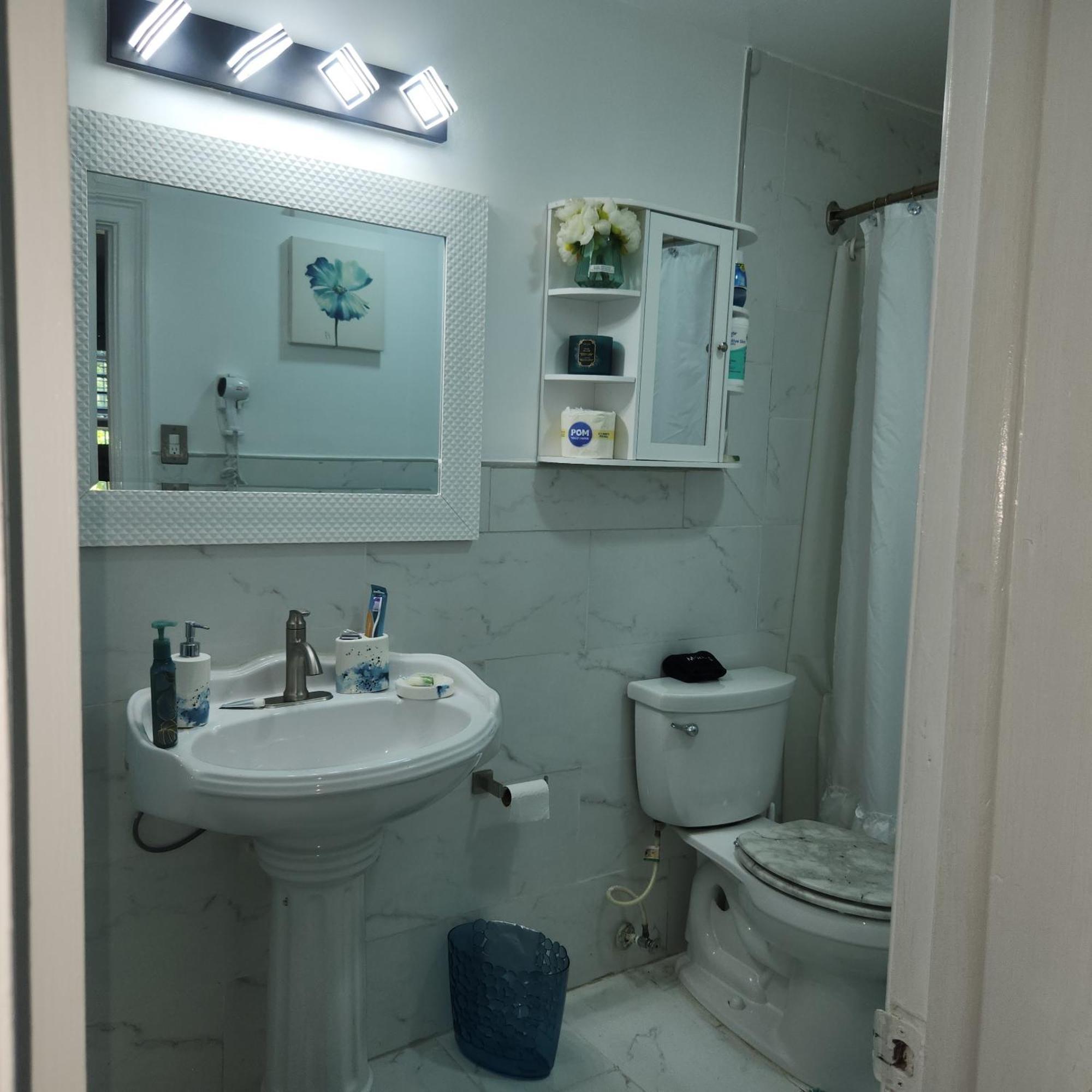 ホテル Jubilee Gardens フリーポート 部屋 写真